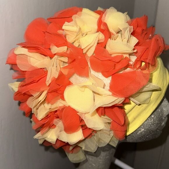 Vintage 60s Lovle Products Miami Florida orange & yellow petal cap - Picture 3 of 9